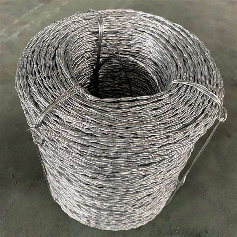 Galvanized or PVC coated Barbed wire Cheap Barbed wire