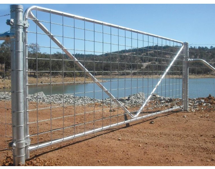 I / N / V stay galvanized iron field gate / hot sale wire mesh farm gate