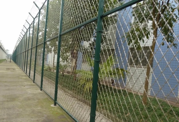 Welded razor wire mesh Security fence 3
