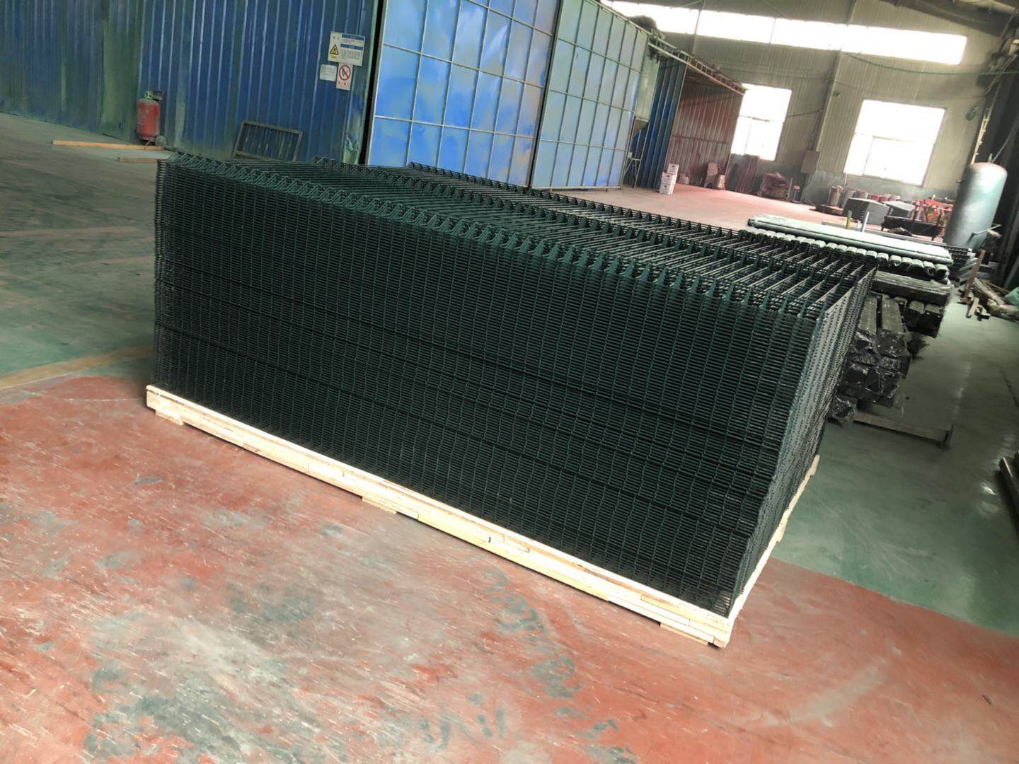 3D Curved Welded Wire Mesh Garden Fence Panel