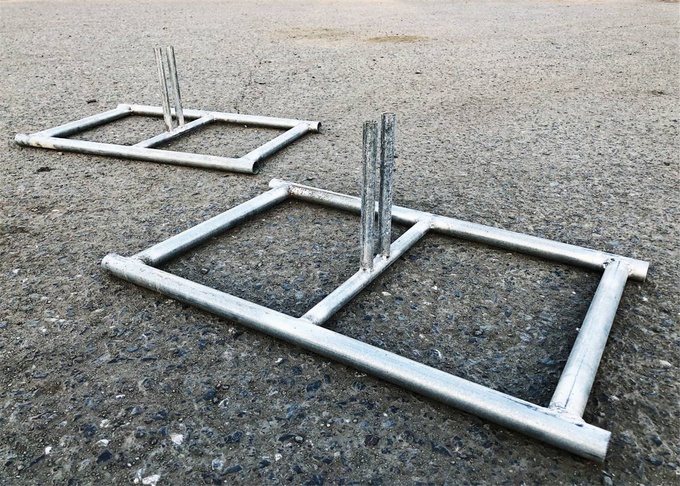 8'X14' temporary construction fence mesh 2&frac12;"x2&frac12;"(63mmx63mm) and tube 1&frac14;"(32mm) 1⅜"(35mm) 1&frac12;"(38mm) wall thick 17ga 10