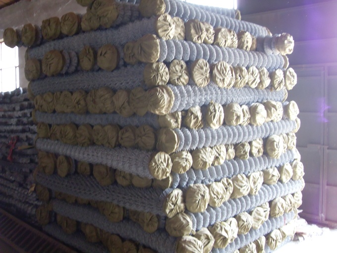 galvanized chain link fence-diamond wire mesh- pvc coated chain link fence 10