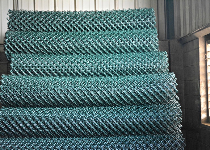 1.2 oz/sq ft (366 g/ sq meter) 8ft height chain link fabric mesh 2"x2" x11ga/2.95mm dia  commerical  hurricane fence 2
