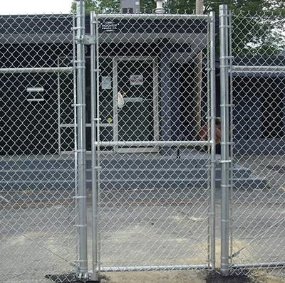 Commercial single swing gate with horizontal bracing.