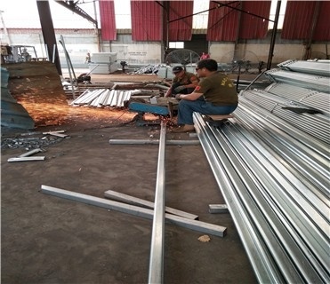 NZ Orage Color Powder Coated Chain Wire Mesh Of Rubbish Cage 7