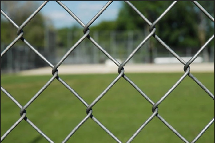 HDG chain link fence Hot-sell chain link diamond wire mesh fence 2