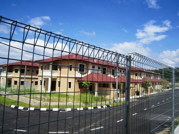 Home Garden Powder Coated Metal Welded Roll Top BRC Fencing