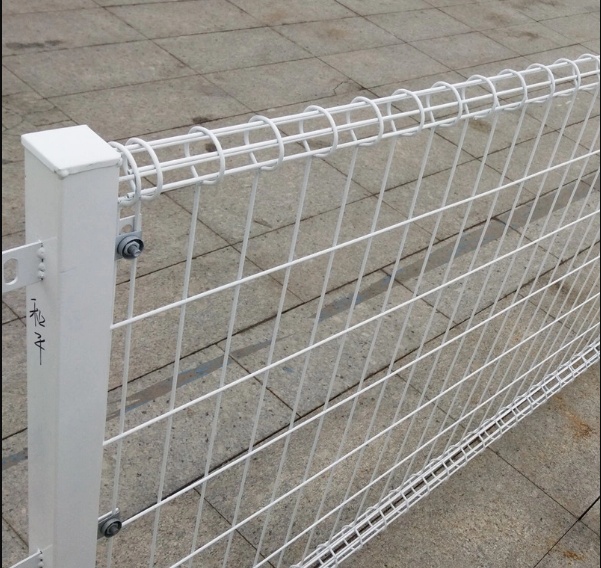 high-quality powder coated double loop wire mesh metal garden fence 0