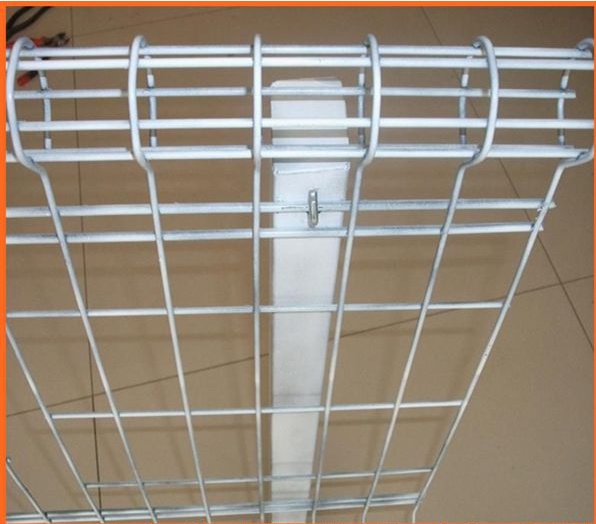 Double Loops Decorative Fence for garden