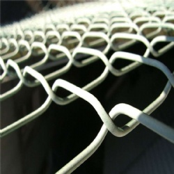 9 Gauge Chain Link Fence: The Perfect Blend of Strength & Style.